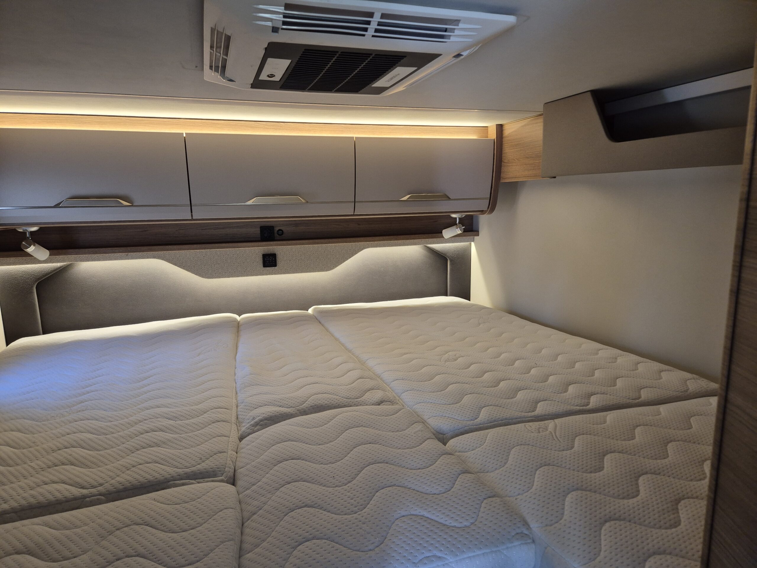 KNAUS VAN WAVE 640MEG PLATINUM SELECTION - obrazek 11