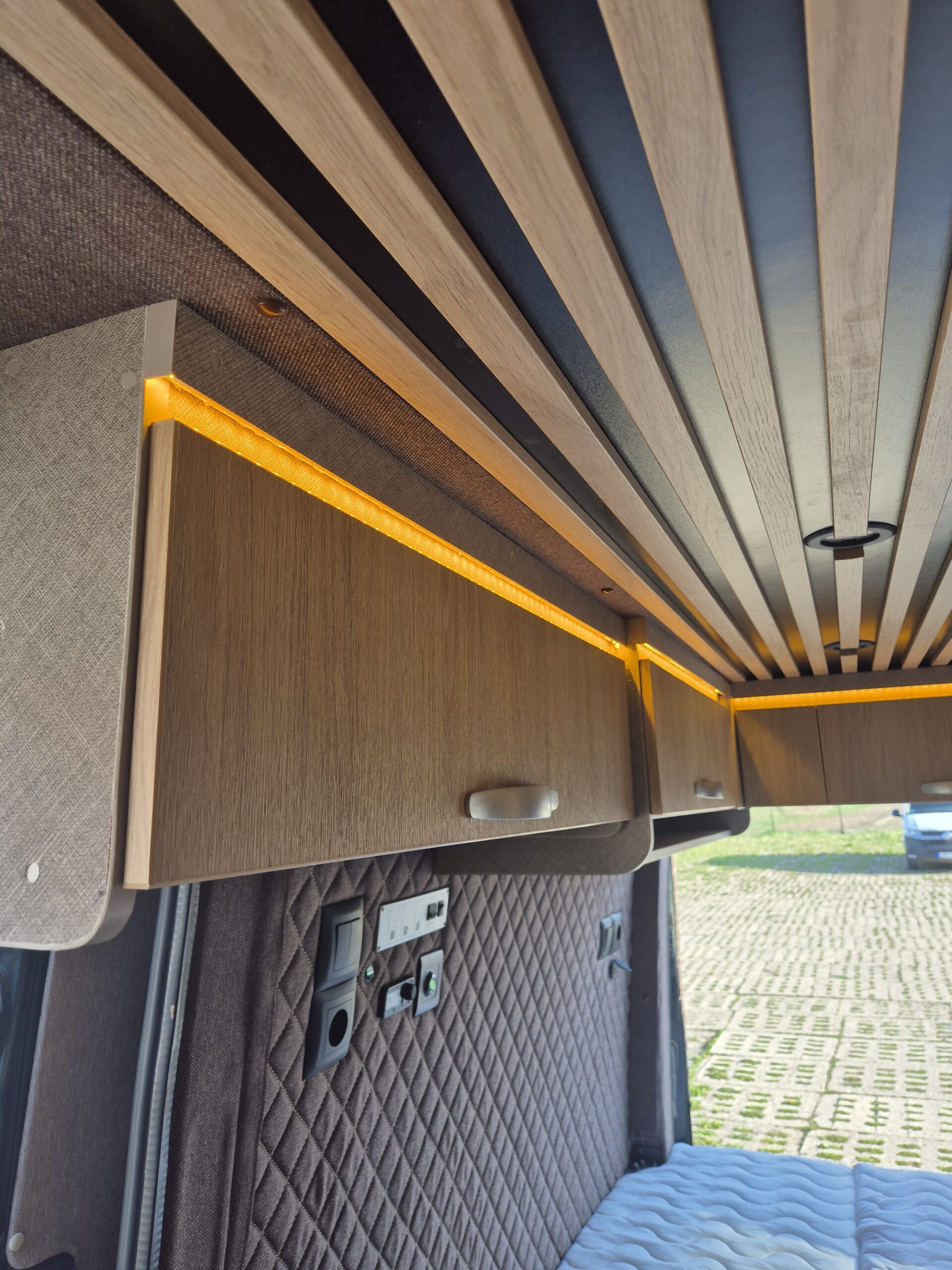 Crafter Unicorn 599 Sport - obrazek 16