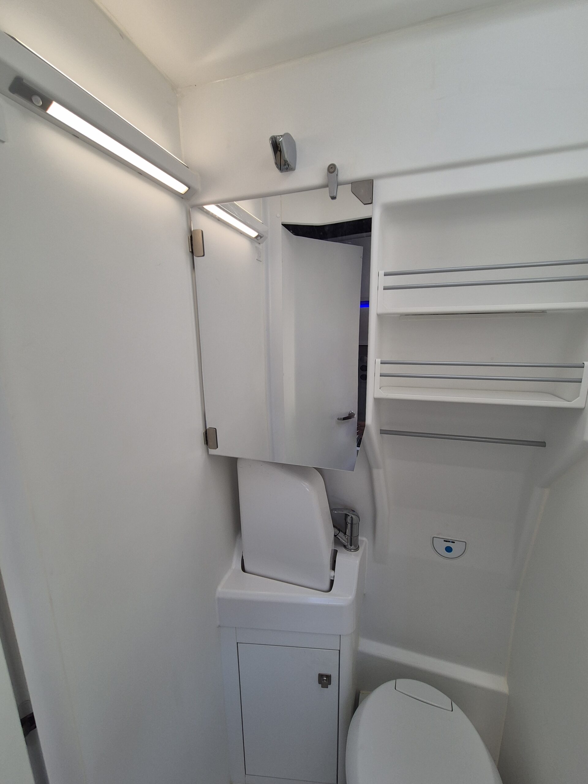 Grand California 600 - obrazek 28